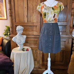 Tabitha silk & cotton dress. Size 4. Floral short sleeve top w grey skirt
